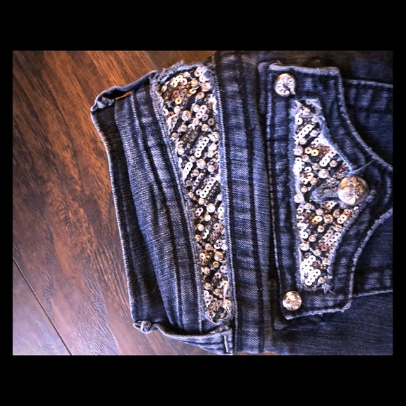 Women’s Miss Me jeans size 25 boot cut stretchy - Picture 2 of 5